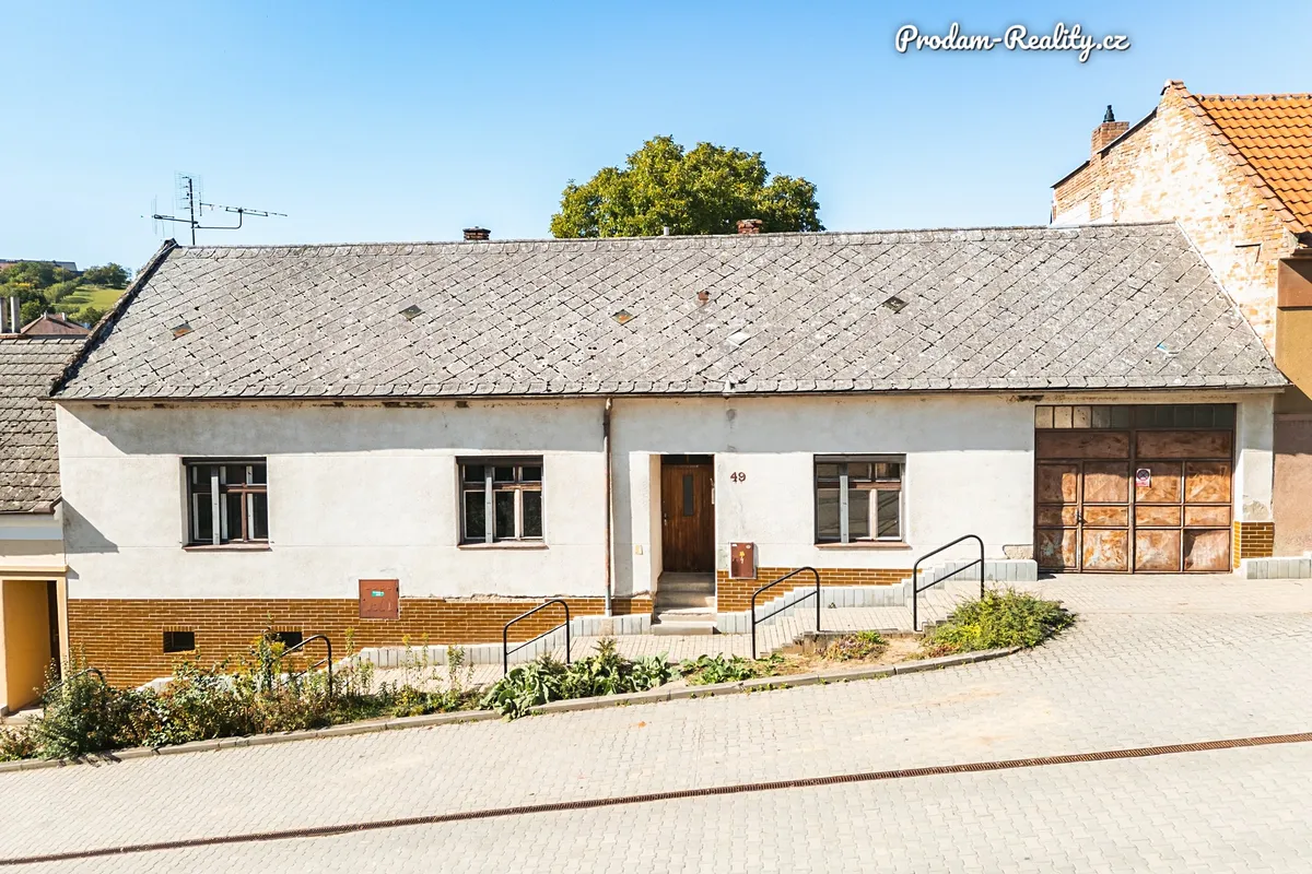 Prodej rodinného domu 108 m², pozemek 1324 m²